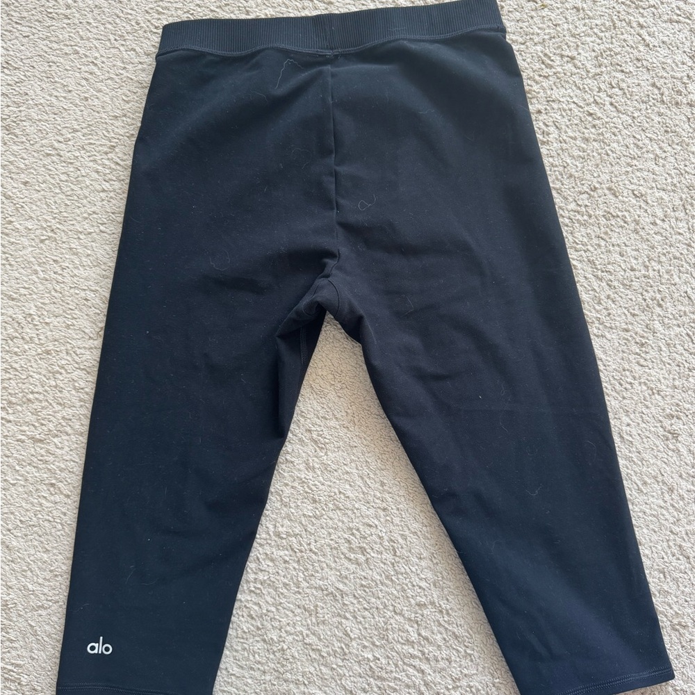 Alosoft High-Waist Iconic 90's Capri - Picture 3 of 4